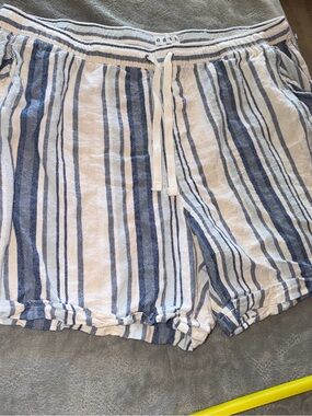 Dash Women’s 1X Blue White Striped Linen Blend Pull On‎ Shorts Coastal Beachy